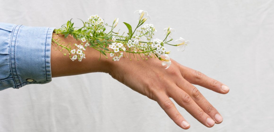 how to have pretty hands How to have Pretty Hands: A Comprehensive Guide to Soft, Supple, and Healthy Skin