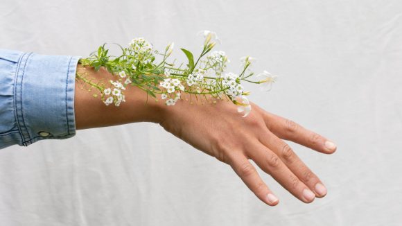 how to have pretty hands How to have Pretty Hands: A Comprehensive Guide to Soft, Supple, and Healthy Skin